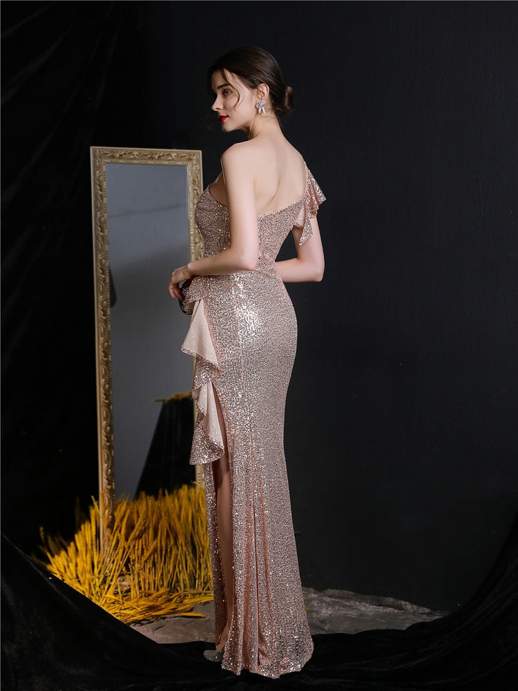 Vestido de Festa Longo com Abertura Bordada Brilho Dourado