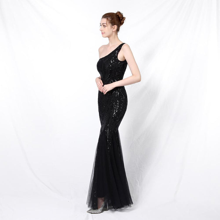 Vestido de Festa Ombro Único em Tule com Bordados Paetês Preto