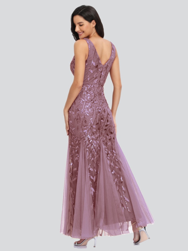 Vestido de Festa Longo Sereia com Detalhes Brilho Bordados Rosa Empoeirado