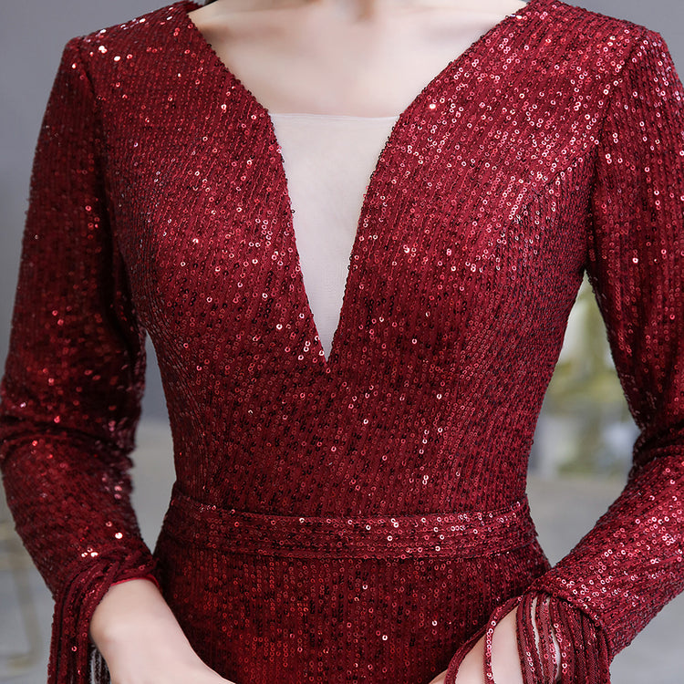 Vestido de Festa Longo com Decote e Manga Longa Elegante