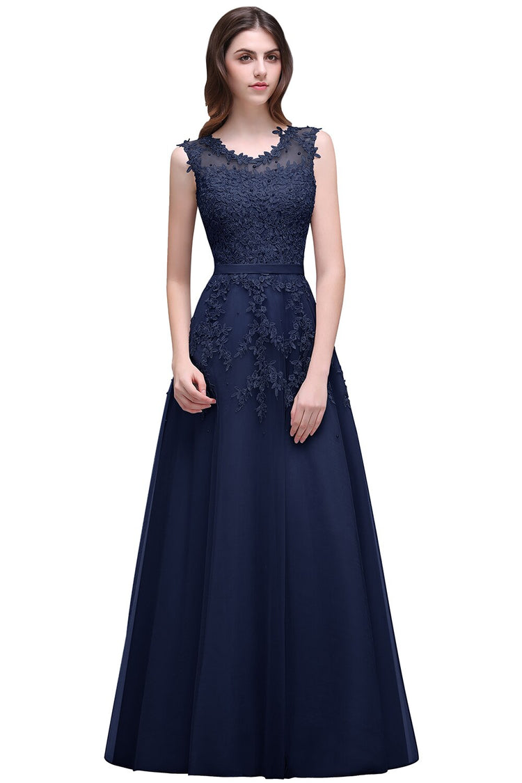 Vestido de Festa Longo Decorado em Tule Decorado com Pérolas
