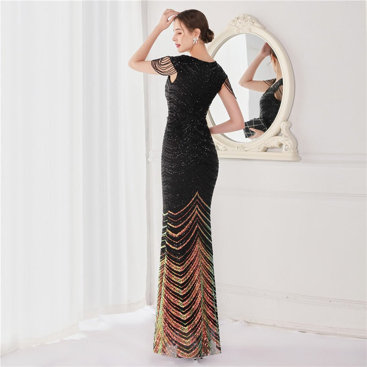 Vestido de Festa Luxo Sereia com Detalhes Paetês Preto