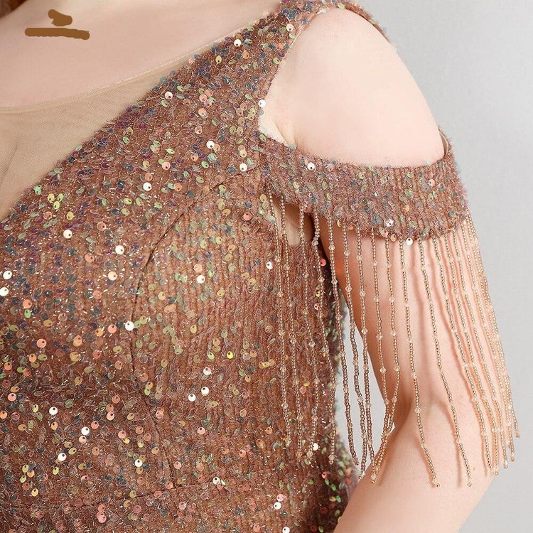 Vestido de Festa Longo Manga Borla Dourado
