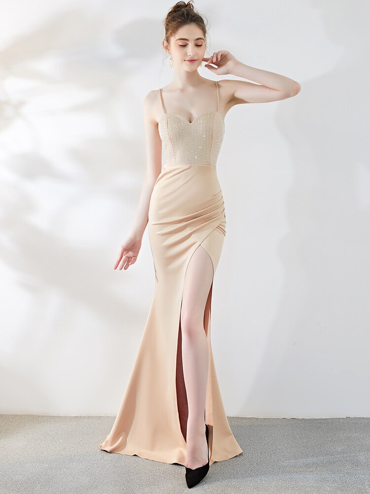 Vestido de Festa Longo em Cetim com Fenda