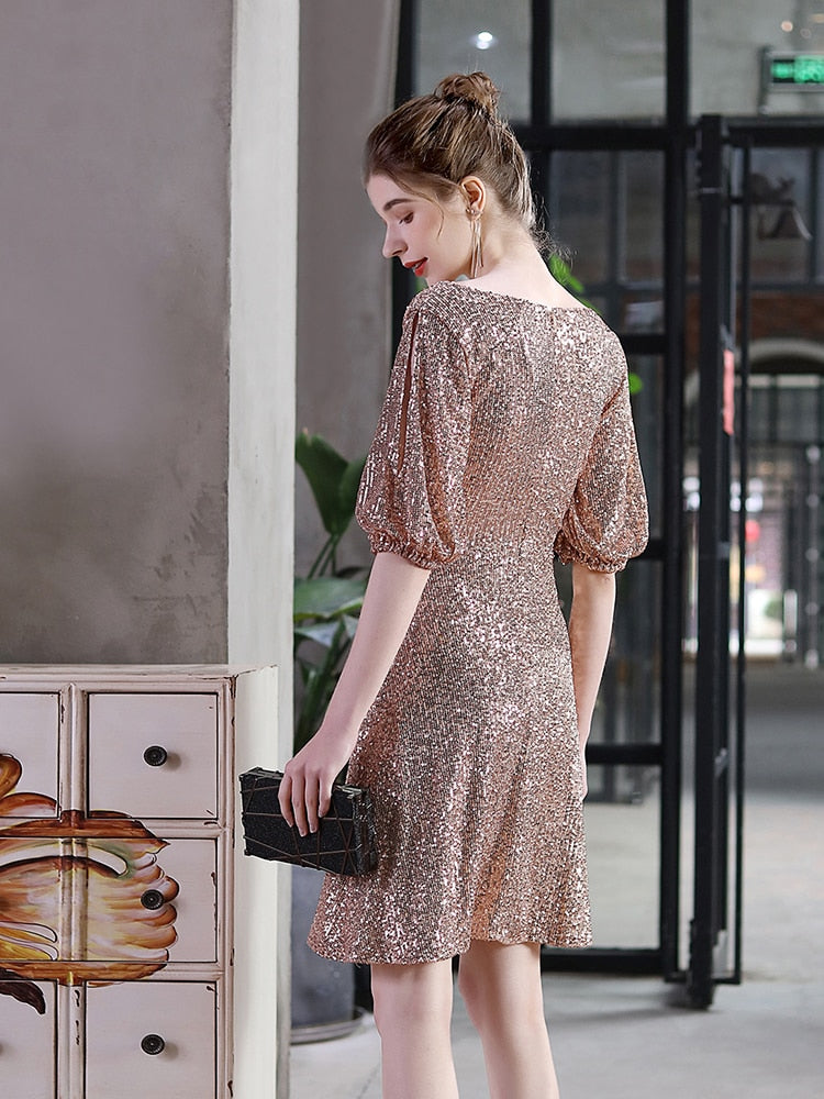 Vestido de Festa Brilho Leve Dourado
