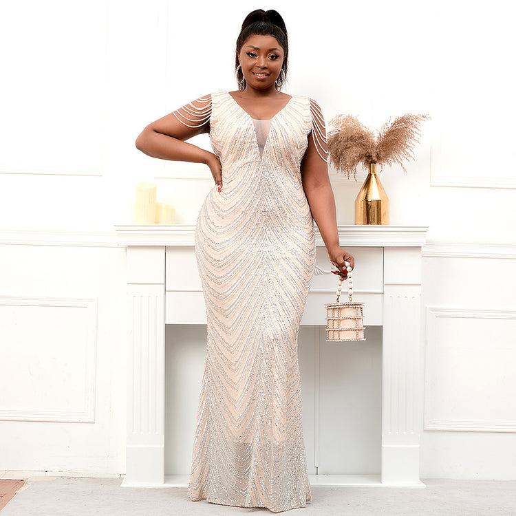 Vestido de Festa Plus Size Luxo com Manga Detalhada em Miçangas Prateado