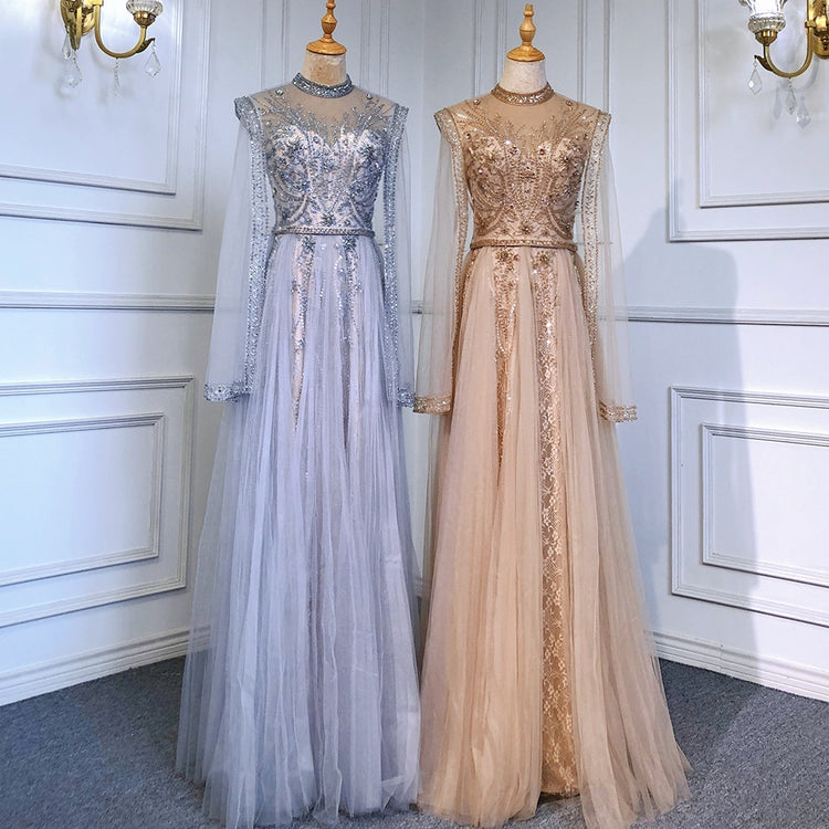 Vestido de Festa Longo Luxo Decorado em Cristais com Manga Transparente - Modelo Especial