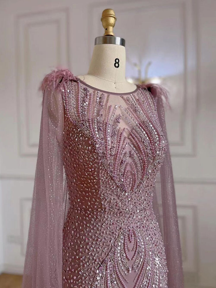 Vestido de Festa Luxo todo Decorado em Cristais com Manta - Modelo Especial