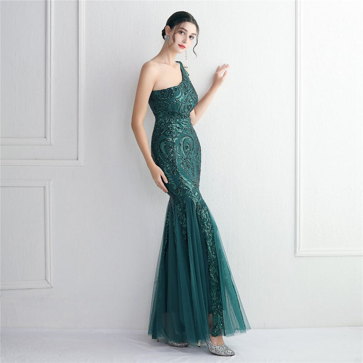 Vestido de Festa Sereia Ombro Único com Detalhes Brilho Verde