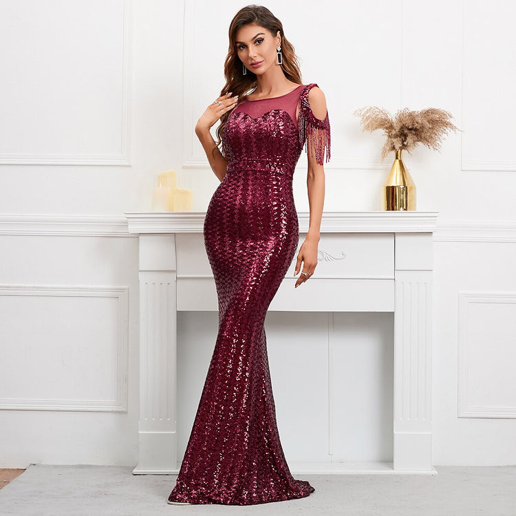 Vestido de Festa Longo Sereia com Detalhes em Paetês e Miçangas