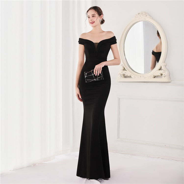 Vestido de Festa Longo Ombro a Ombro Preto
