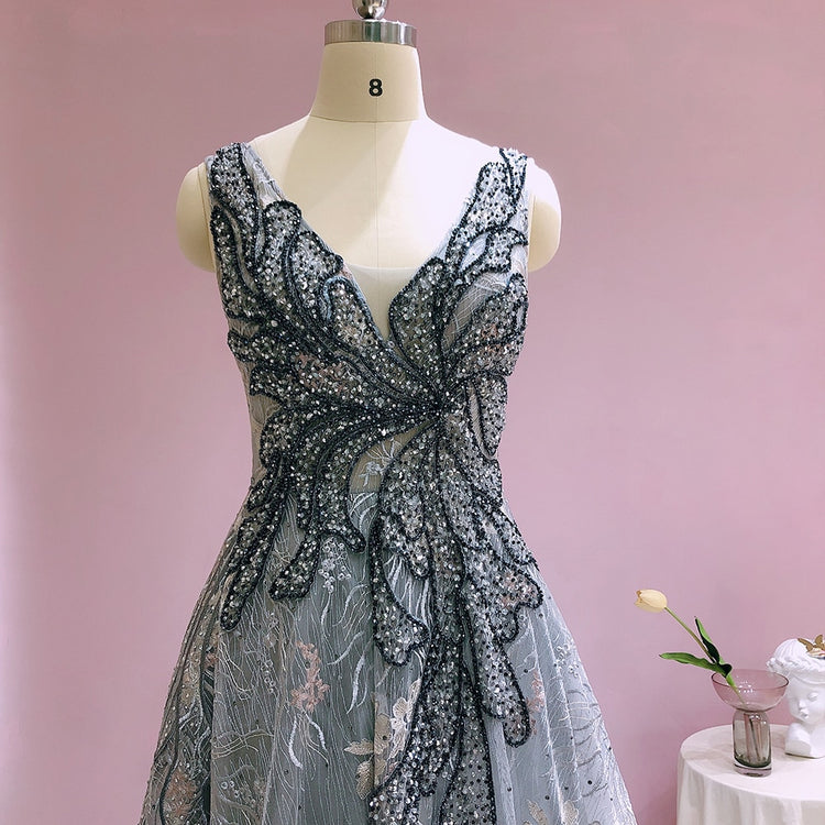 Vestido de Festa Cristal Luxo com Decote em V Prateado - Modelo Especial