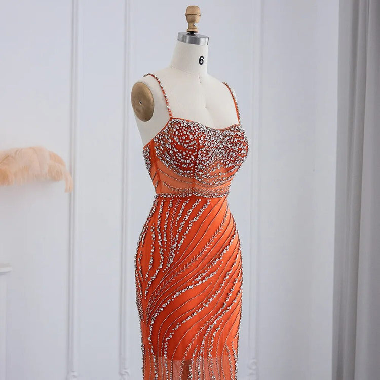 Vestido de Festa Adornado em Cristais com Alça