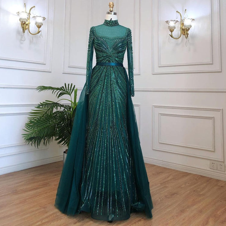 Vestido de Festa Sereia Magnus em Cetim Cravejado com Cristais - Modelo Especial