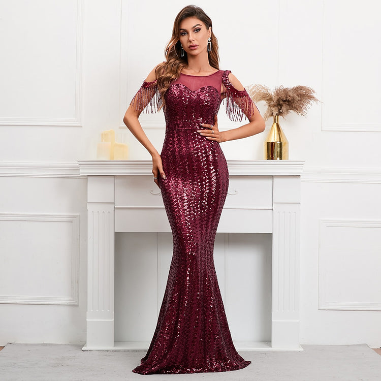 Vestido de Festa Longo Sereia com Detalhes em Paetês e Miçangas