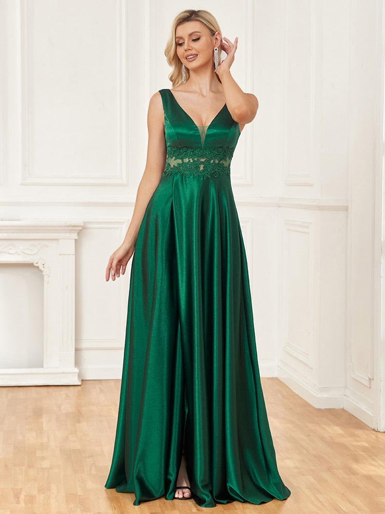 Vestido de Festa com Decote V em Renda Verde Império