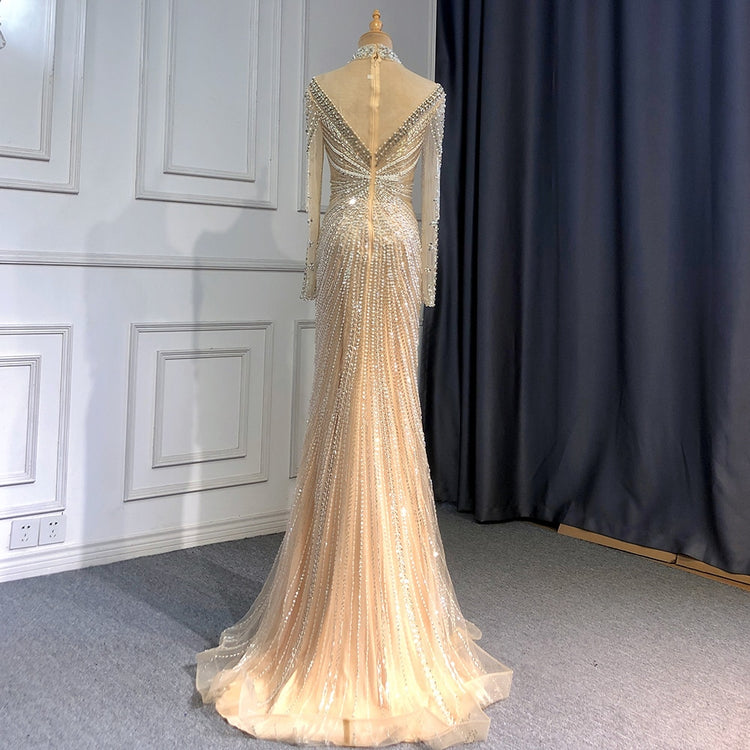 Vestido de Festa Sereia Magnus em Cetim Cravejado com Cristais - Modelo Especial