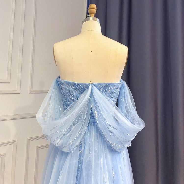 Vestido de Festa Longo Luxo com Manga e Cauda em Tule - Modelo Especial