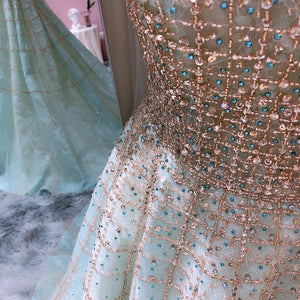Vestido de Festa Luxo Princess com Detalhes em Cristais - Modelo Especial
