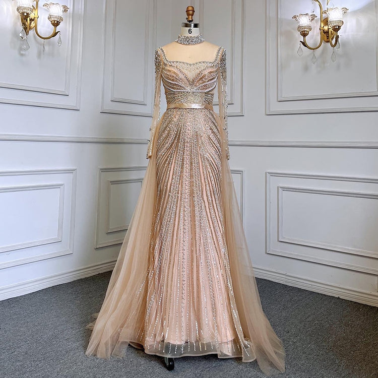 Vestido de Festa Sereia Magnus em Cetim Cravejado com Cristais - Modelo Especial