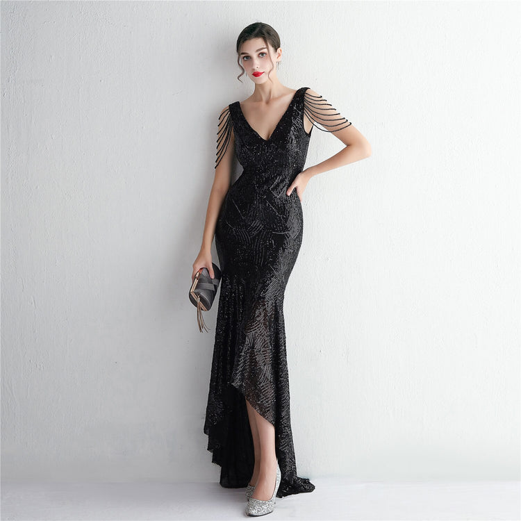 Vestido de Festa Longo Decorado com Paetês e Babado