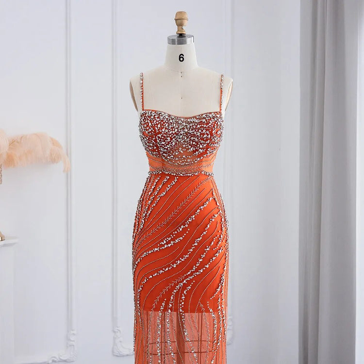 Vestido de Festa Adornado em Cristais com Alça