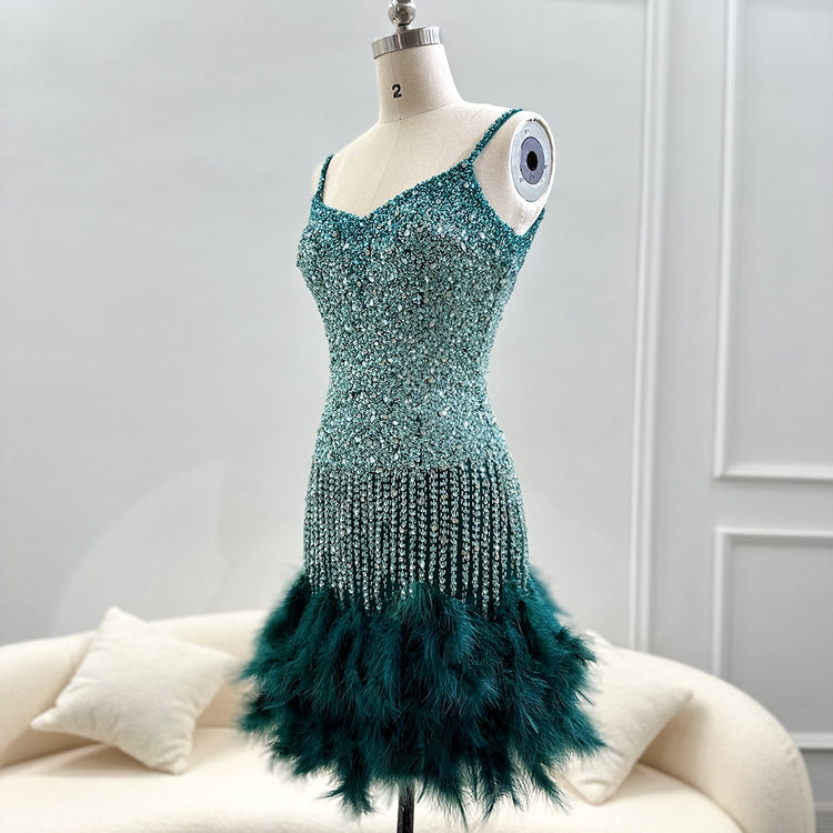Vestido de Festa Curto com Plumas - Modelo Especial