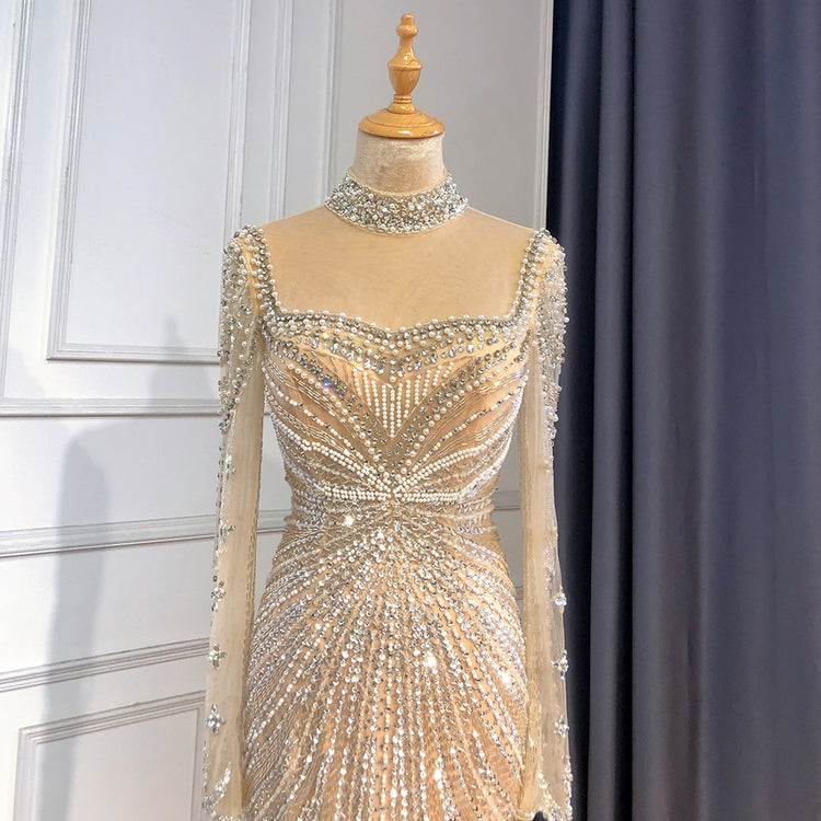 Vestido de Festa Sereia Magnus em Cetim Cravejado com Cristais - Modelo Especial
