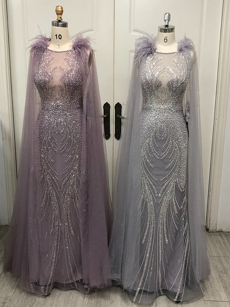 Vestido de Festa Luxo todo Decorado em Cristais com Manta - Modelo Especial