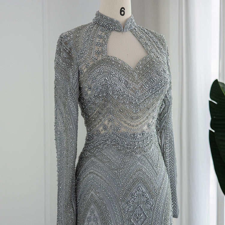 Vestido de Festa de Luxo Deslumbrante com Cristais e Pedrarias