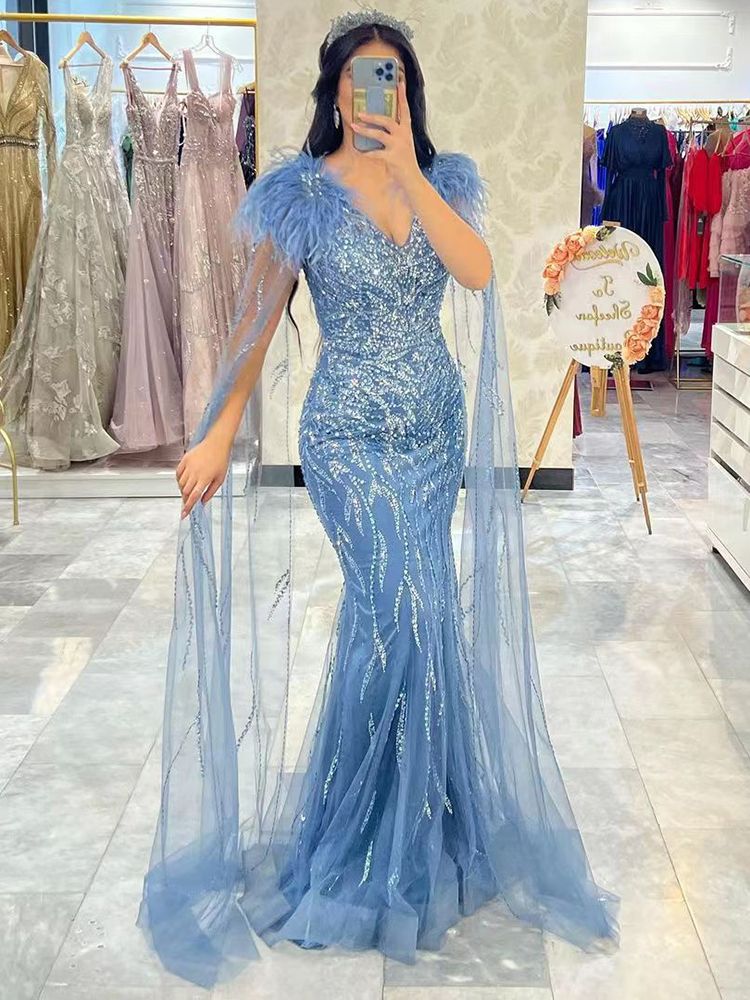 Vestido de Festa Capa Longa Elegante Luar - Modelo Especial