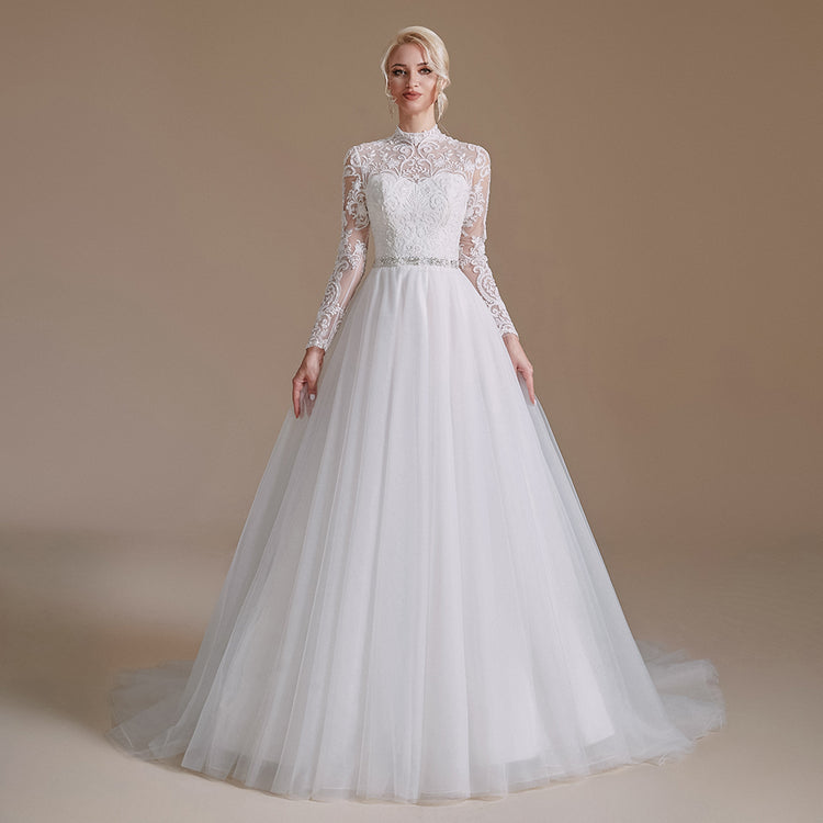 Vestido de Festa Luxo Clássico Romântico com Apliques em Cristais e Renda