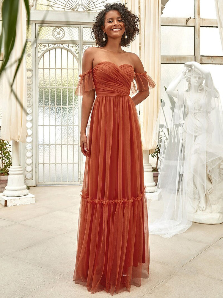 Vestido de Festa Clássico com Camadas em Tule