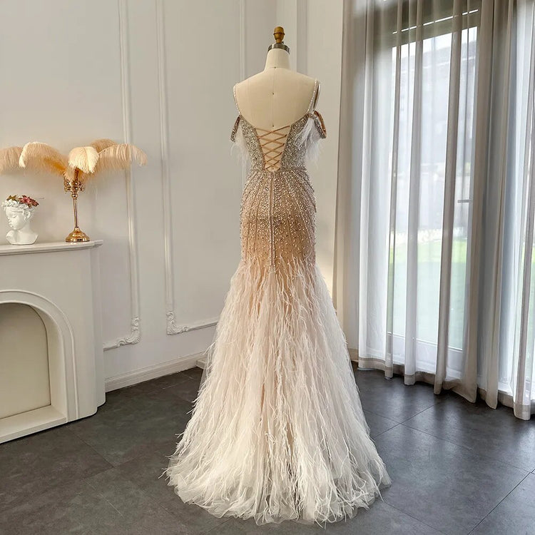 Vestido de Festa Longo Sereia em Plumas com Alça - Modelo Especial