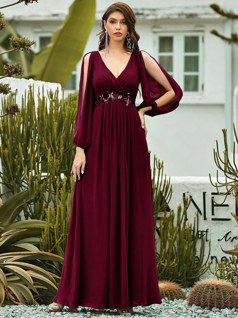 Vestido de Festa Longo Elegante Clássico com Apliques Florais (Pronta