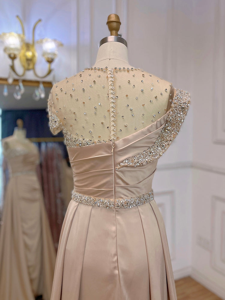 Vestido de Festa Luxo Elegante com Cauda e Brilho - Modelo Especial