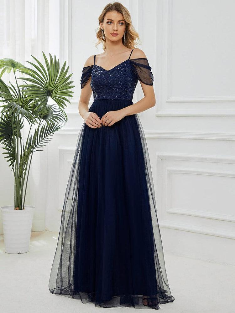 Vestido de Festa Clássico Detalhes em Tule