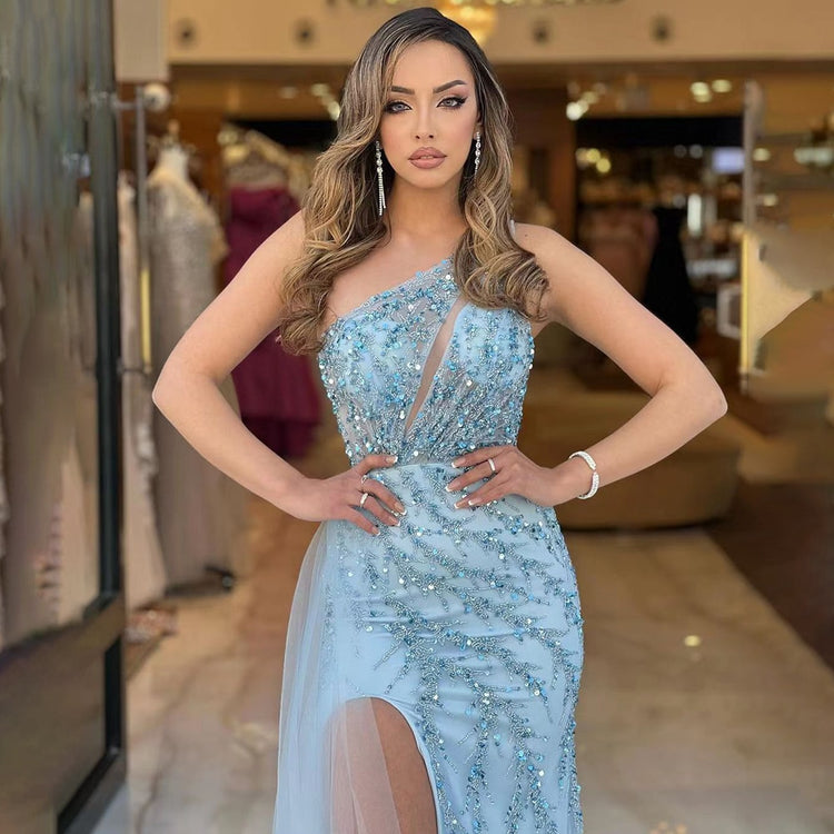 Vestido de Festa Luxo Sereia com Ombro Assimétrico e Brilho - Modelo Especial