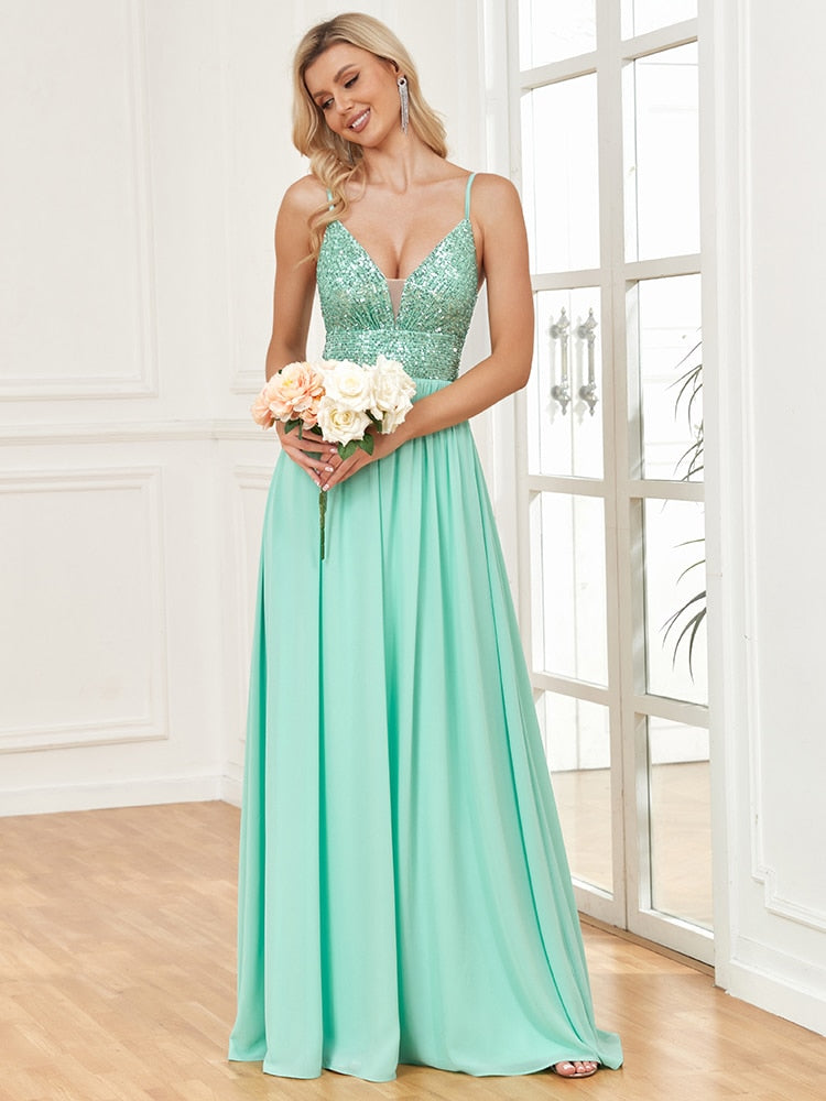 Vestido de Festa Longo com Brilhos Verde Menta com Alça Fina