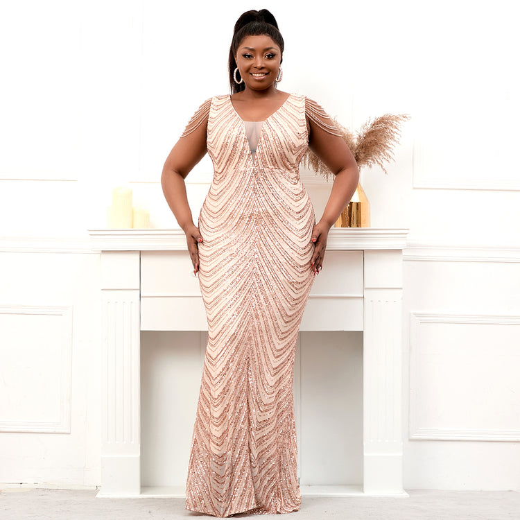Vestido de Festa Plus Size Luxo com Manga Detalhada em Miçangas Dourado
