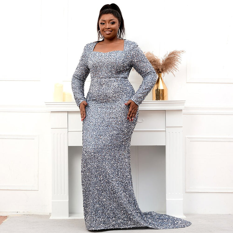 Vestido de Festa Plus Size Luxo com Manga e Cauda