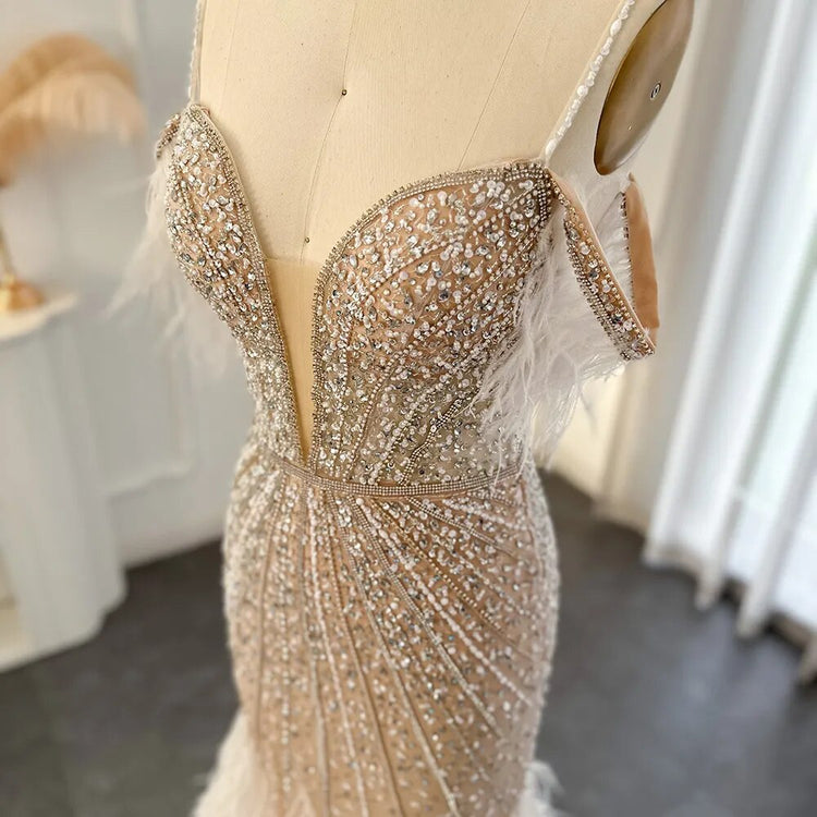 Vestido de Festa Longo Sereia em Plumas com Alça - Modelo Especial