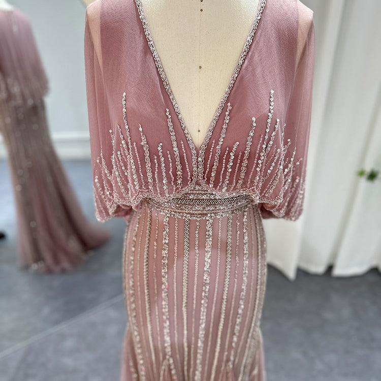 Vestido de Festa Luxo com Detalhes em Cristais e Manta Elegante - Modelo Especial