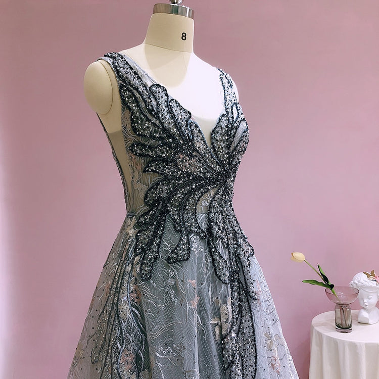 Vestido de Festa Cristal Luxo com Decote em V Prateado - Modelo Especial