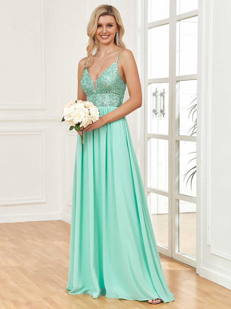 Vestido de Festa Longo com Brilhos Verde Menta com Alça Fina