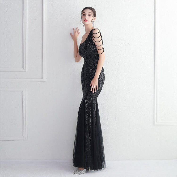Vestido de Festa Sereia Ombro Único com Detalhes Brilho Preto