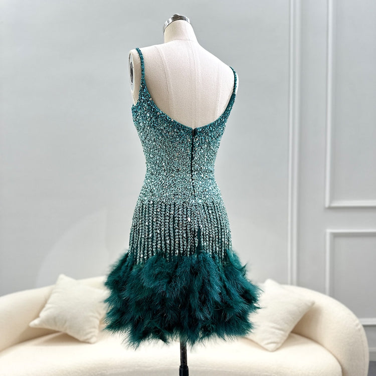 Vestido de Festa Curto com Plumas - Modelo Especial