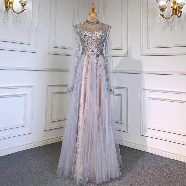 Vestido de Festa Longo Luxo Decorado em Cristais com Manga Transparente - Modelo Especial