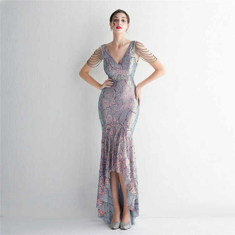Vestido de Festa Longo Decorado com Paetês e Babado