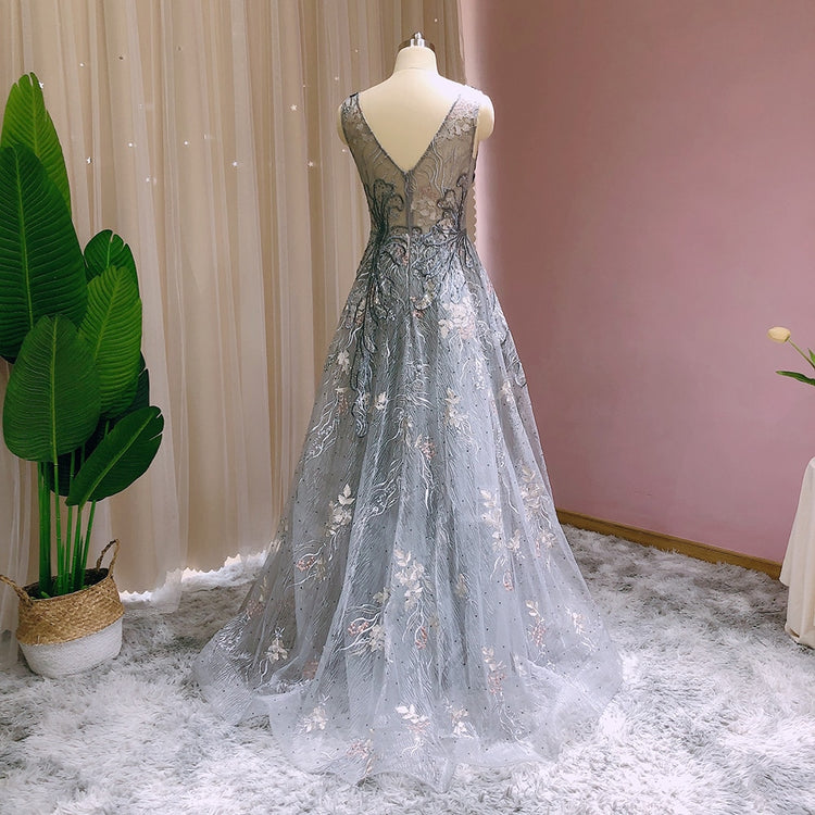 Vestido de Festa Cristal Luxo com Decote em V Prateado - Modelo Especial